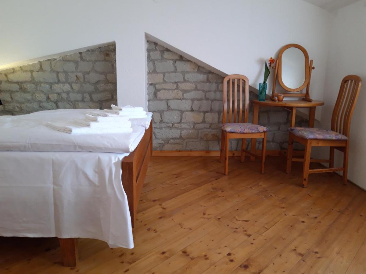 Villa Apartments Oliva Seget Vranjica Eksteriør billede