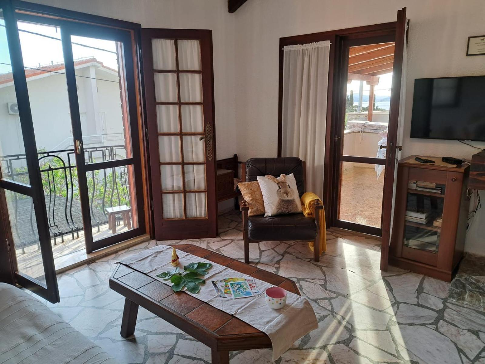 Villa Apartments Oliva Seget Vranjica Eksteriør billede