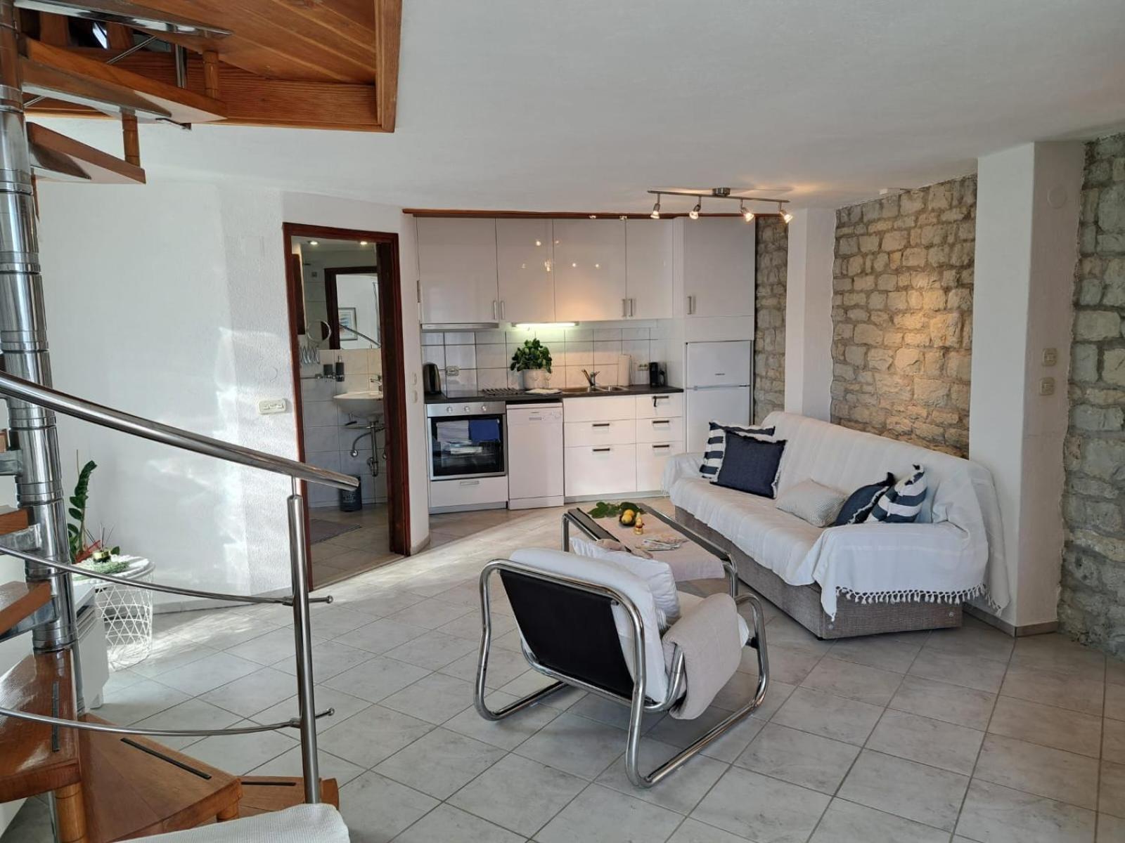 Villa Apartments Oliva Seget Vranjica Eksteriør billede