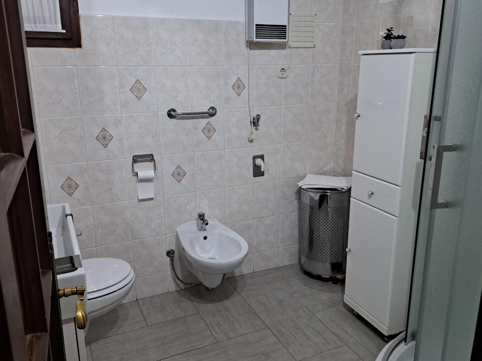 Villa Apartments Oliva Seget Vranjica Eksteriør billede