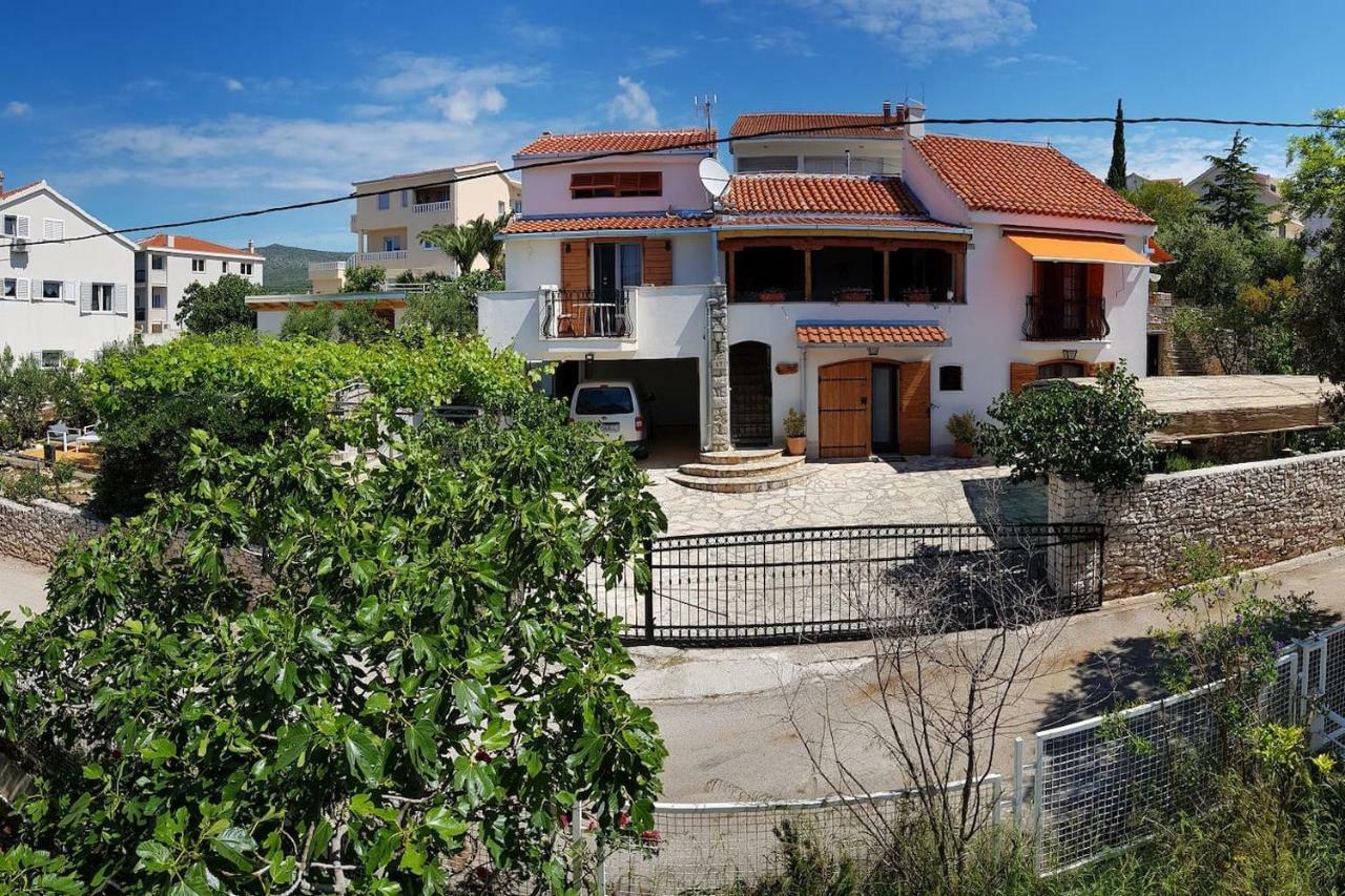 Villa Apartments Oliva Seget Vranjica Eksteriør billede